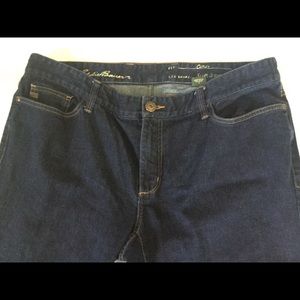 Eddie Bauer Curvy Fit Size 16 x 31” Jeans